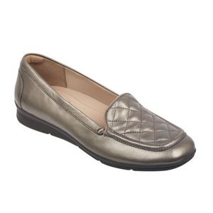Wynter Casual Flats in dark metallic leather